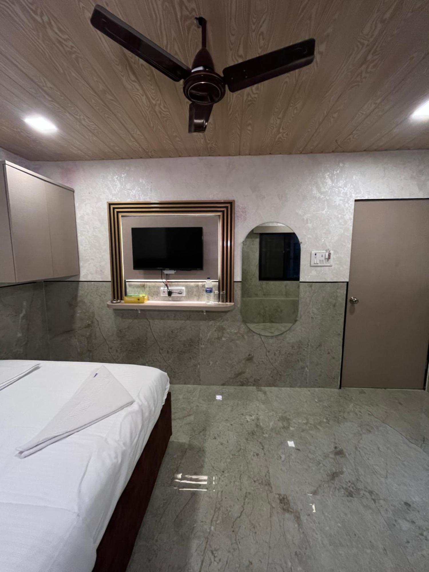 Hotel Newyork By Stayzy Rooms Mumbai Exterior foto